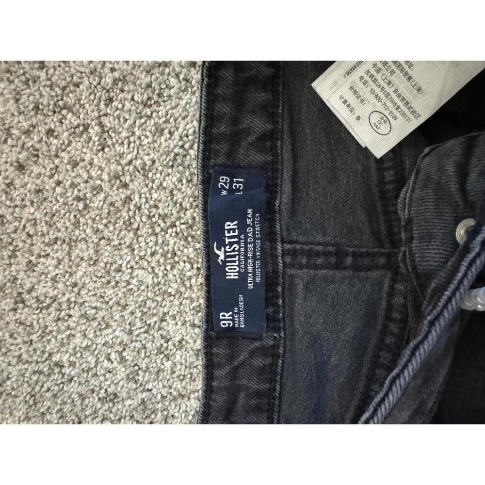 {SOLD} Hollister Ultra High Rise Black Patchwork Dad Denim Jeans- Size 8 - Picture 5 of 5